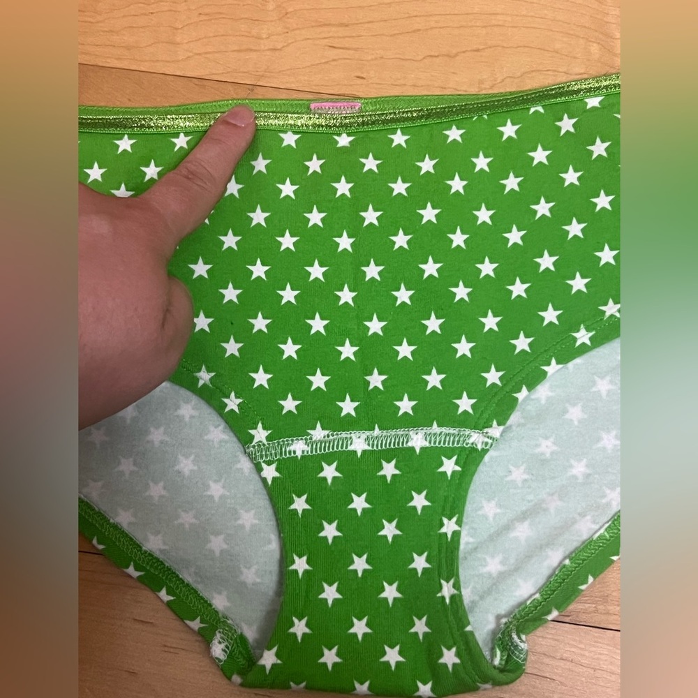 Y2K Vintage Victoria Secret PINK Panties Size Medium Green with White Stars - Picture 2 of 7